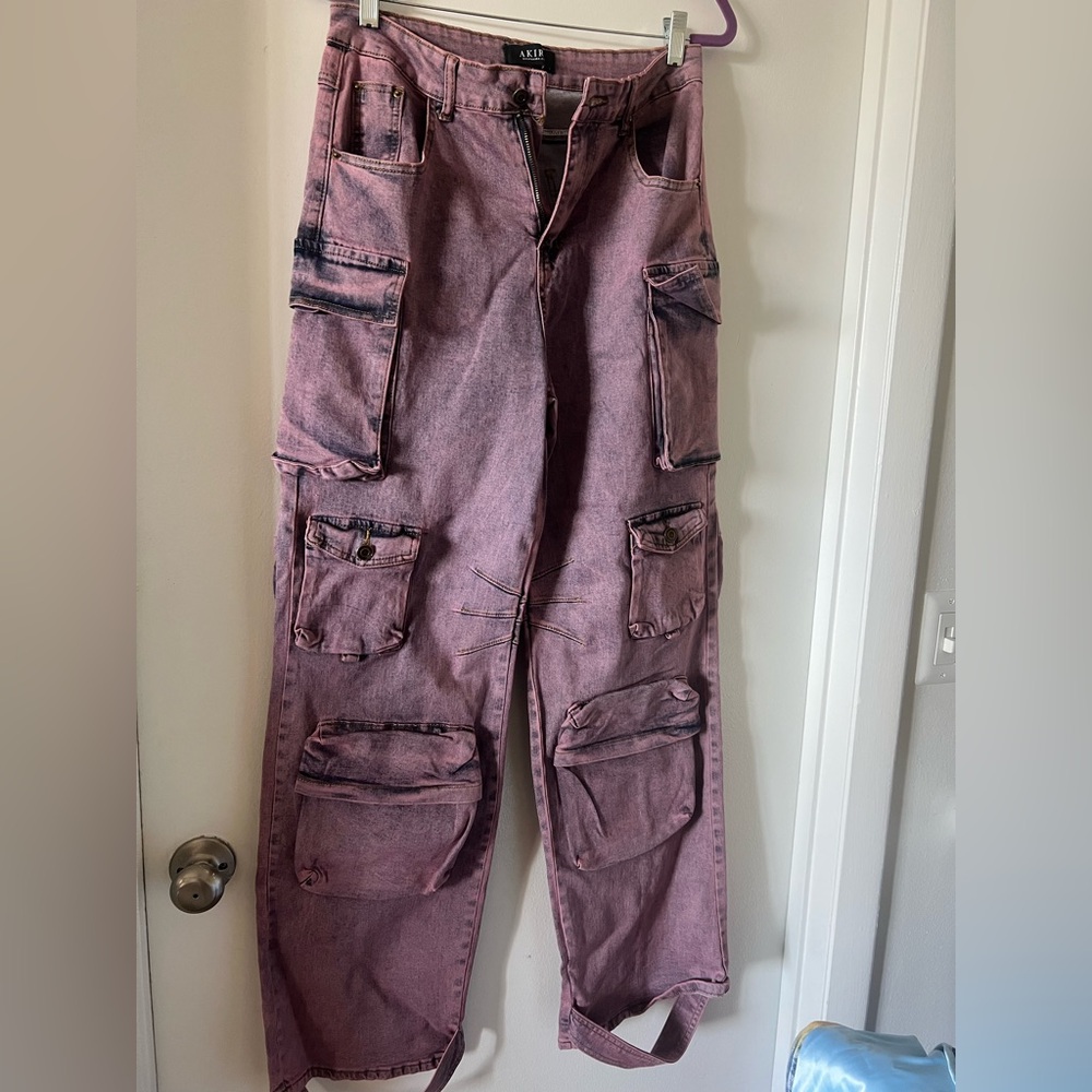 AKIRA Dusty Pink Cargo Pants